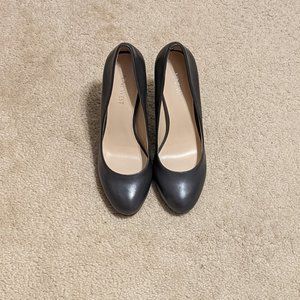 Dark Gray Nine West Pumps Size 7 - image 1